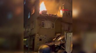 Kağıthane'de bir binada patlama