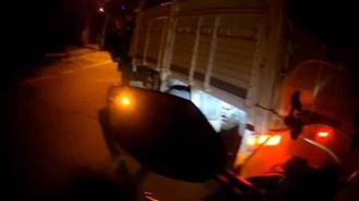 Arnavutköy'de 'canım sıkkın' diyen kamyonet şoförü, motosikletliyi darbetti
