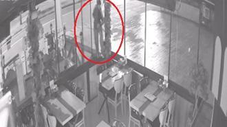 İş yerine defalarca giren hırsızı sopayla kovaladı; o anlar kamerada