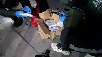 Bagajdan suç örgütlerine satılacak 53 ruhsatsız tabanca çıktı