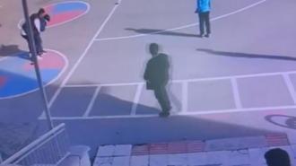 Nefes borusuna mandalina kaçan öğrenciyi Heimlich manevrasıyla kurtardı