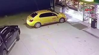 Gasbettiği taksiyle kaza yapınca yaya olarak kaçmaya çalışan şüpheli yakalandı