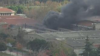 Bakırköy'de tekstil fabrikasında yangın