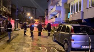 Pendik'te 2 katlı binanın giriş katında yangın: 3 çocuk öldü, 1'i ağır yaralandı