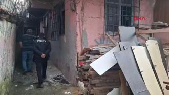 Pendik'te 2 katlı binanın giriş katında yangın: 3 çocuk öldü, 1'i ağır yaralandı