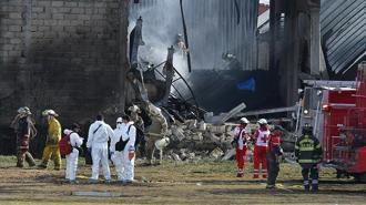 Meksika’da küçük uçak düştü: 7 ölü