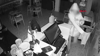 Beylikdüzü'nde 3 farklı iş yerinden hırsızlık yapan 2 şüpheli yakalandı