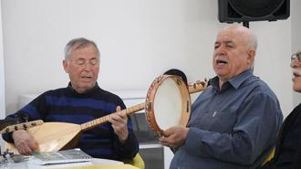 'Ulu Çınarlar Korosu’na Hollandalı akademisyenlerden konser daveti