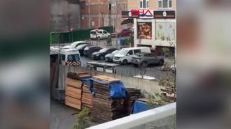 Kağıthane’de otomobile otomatik silahla saldırıda 1 kişi öldü; saldırganların kaçış anı kamerada