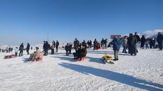 Bitlis'teki kayak merkezinde hafta sonu yoğunluğu