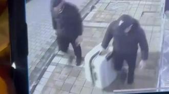 Durdona Khakımova'nın cesedinin valizde dolaştırıldığı anlara ilişkin yeni görüntüler ortaya çıktı