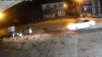 Otomobilin çarptığı bisikletli Birkan ağır yaralandı; kaza kamerada