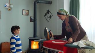 Uzak Şehir’den 'bayrak' mesajı