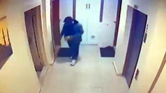 Esenyurt'ta sitedeki yardım kutusunu çalan şüpheli kamerada