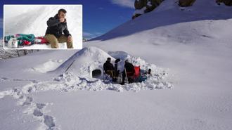 Şehir yaşamından uzaklaşıp dağda yaptığı kardan barınaklarda doğayla baş başa kalıyor