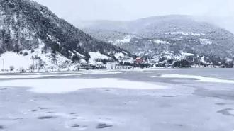 Buz tutan Çubuk Gölü, dronla görüntülendi