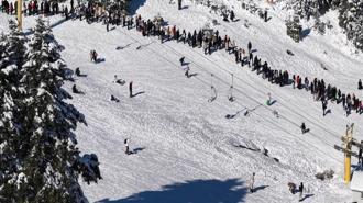 Sömestirde Uludağ’a tatilci akını; Milli Park gişelerinden 15 günde 47 bin araç geçiş yaptı