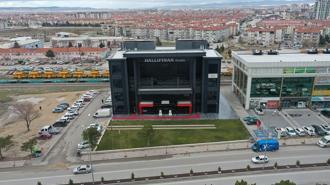 Diş hekimi Nevzat Ballıpınar: Kendi kendine yeten üst segment bir klinik kurduk