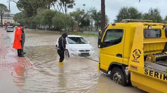 Antalya'da debisi yükselen derelerde taşkın riski oluştu, meteoroloji sel uyarısı yaptı