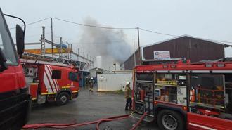 Eyüpsultan'da 3 iş yerinde çıkan yangın söndürüldü