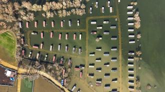 Uluabat Gölü çevresinde su altında kalan evler dronla görüntülendi