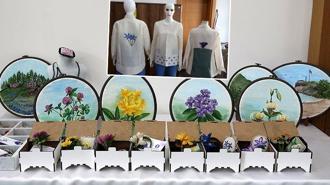 Endemik bitkiler takı ve kumaşa, duygular maniye dökülüyor