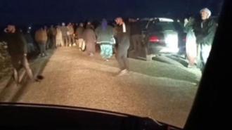 Diyarbakır’da otomobil ile hafif ticari araç kafa kafaya çarpıştı: 5 ölü, 2 yaralı