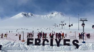 Erciyes'te ramazan ayında da hafta sonu yoğunluğu