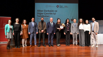 Uzmanlar uyardı: 'Siber zorbalık çocukların odasına kadar girdi'