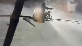 Hatay’da bir evin kurşunlanma anı kamerada