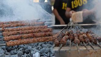 Sabah ciğer, öğlen kebap, gece şırdan yiyen Adanalılara 'obezite' uyarısı