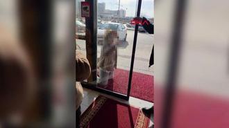 Fark ücretine itiraz eden kadın eczaneye saldırdı; o anlar kamerada