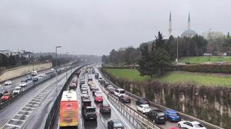 İstanbul'da bayramın 2'nci gününde trafik yoğunluğu
