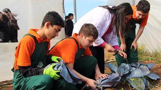 Çukurova’da geleceğin ziraatçileri tarım lisesinde yetişiyor
