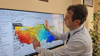 Prof. Dr. Kutoğlu'nun ‘Anadolu’yu ikiye ayırabilecek gerinim hattı’ makalesi uluslararası dergide