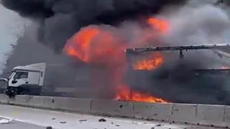 3 aracın karıştığı zincirleme kaza: 2 yaralı