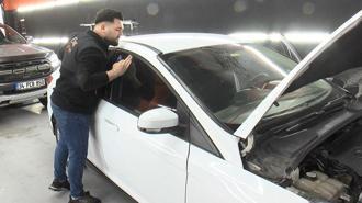Sultangazi'de yeni aldığı otomobili ekspertize götürdü; iki aracın birleştirildiği ortaya çıktı