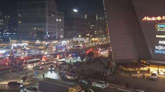 Kağıthane'de alışveriş merkezinde çıkan yangın söndürüldü