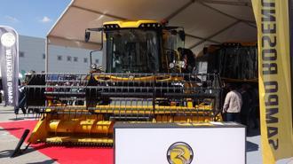 Sampo Rosenlew biçerdöverleri Türk çiftçisiyle buluştu