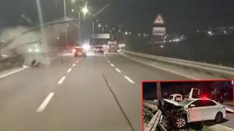 Kağıthane’de 2 otomobilin çarpışarak bariyere vurduğu anlar kamerada: 1 yaralı