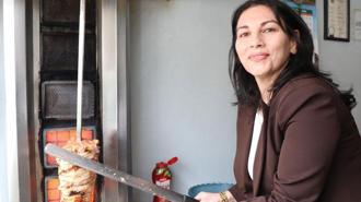 İlçede esnafın Fatma başkanının sloganı: Kadın eli, güçlü yönetim