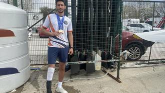 Sağ ayağını kaybetti, kürek sporuyla yaşama tutundu; hedefi 2028 Olimpiyatları'nda madalya
