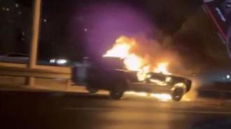 Ümraniye TEM Otoyolu’nda otomobil alev alev yandı