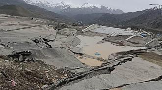 Hakkari'de heyelan riski nedeniyle katı atık tesisinde faaliyetler geçici olarak durdurdu