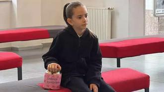 Kavanozda biriken iyilik; 9 yaşındaki Berra harçlıklarını şehit ailelerine bağışladı