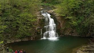 Gölderesi Şelalesi’nde ilkbahar güzelliği