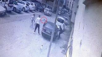 Bursa’da silahlı alacak kavgası kamerada: 1 yaralı