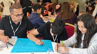 Lisede bağımlılıkla mücadeleye karşı 'akran liderliği' projesi
