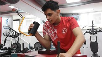 15 yaşında bileğiyle Avrupa şampiyonu