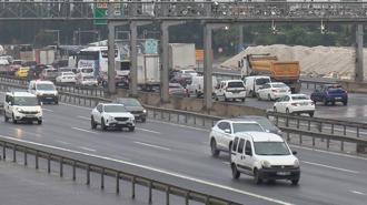Kurban Bayramı tatili öncesi son iş gününde TEM'de trafik yoğunluğu
